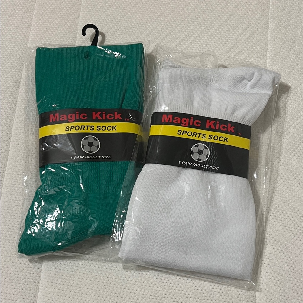 New In Package - Sports Socks - Green and White